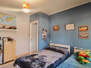 MEGALOS, PHOTEINOS CHOROS