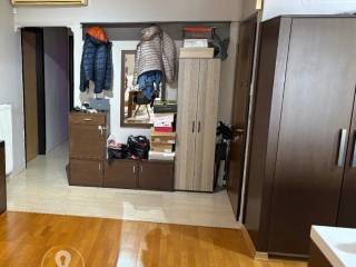 Forumland Real Estate, Χωλ