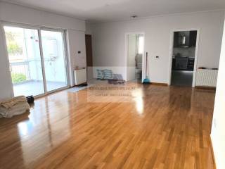 LIVING ROOM - ENTRANCE