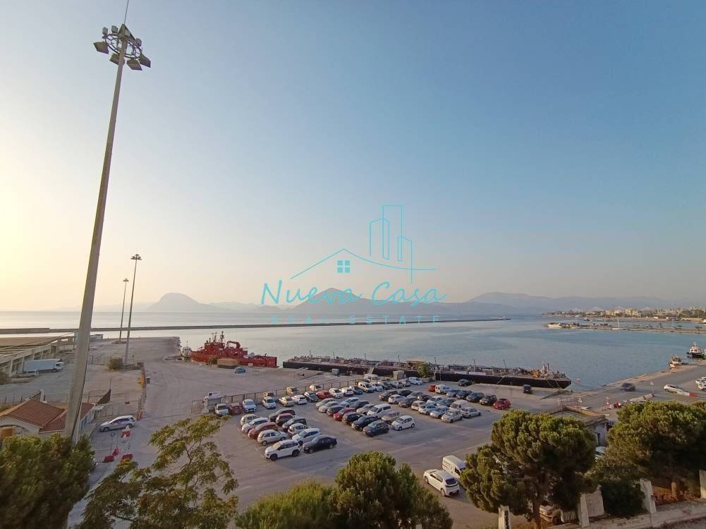 Θέα απο μπαλκόνι