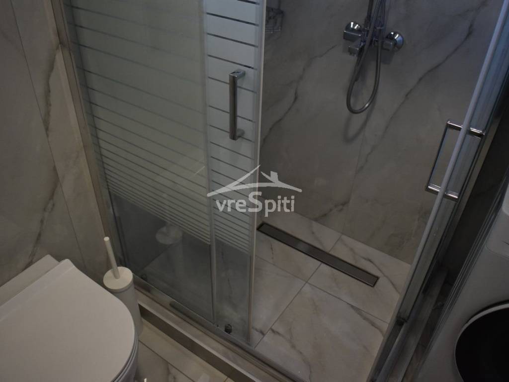 ΚΑΜΠΙΝΑ ΛΟΥΤΡΟΥ