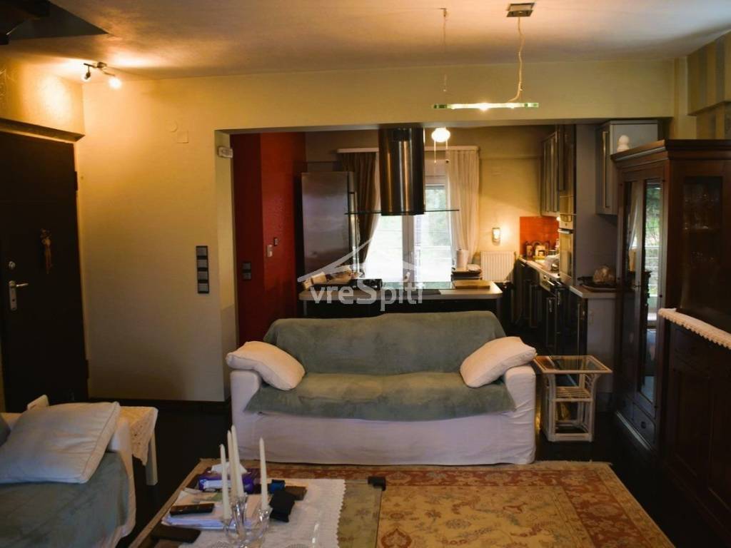 ΑΠΟΨΗ ΣΑΛΟΝΙ - ΚΑΘΙΣΤΙΚΟ