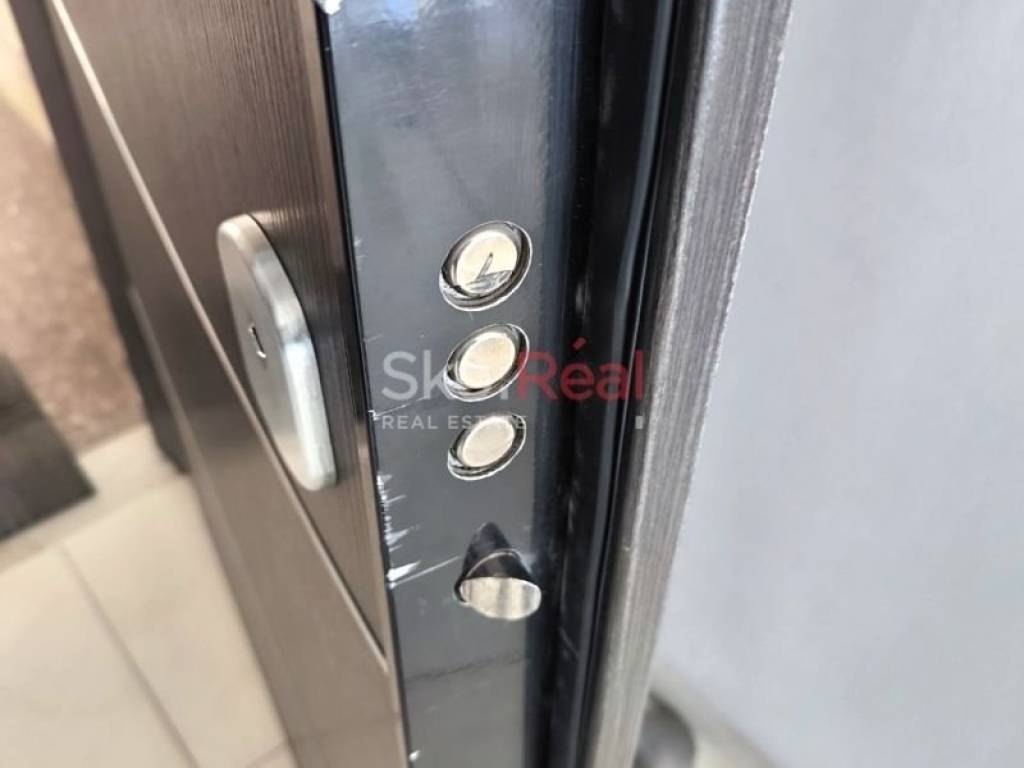 ΠΟΡΤΑ ΑΣΦΑΛΕΙΑΣ