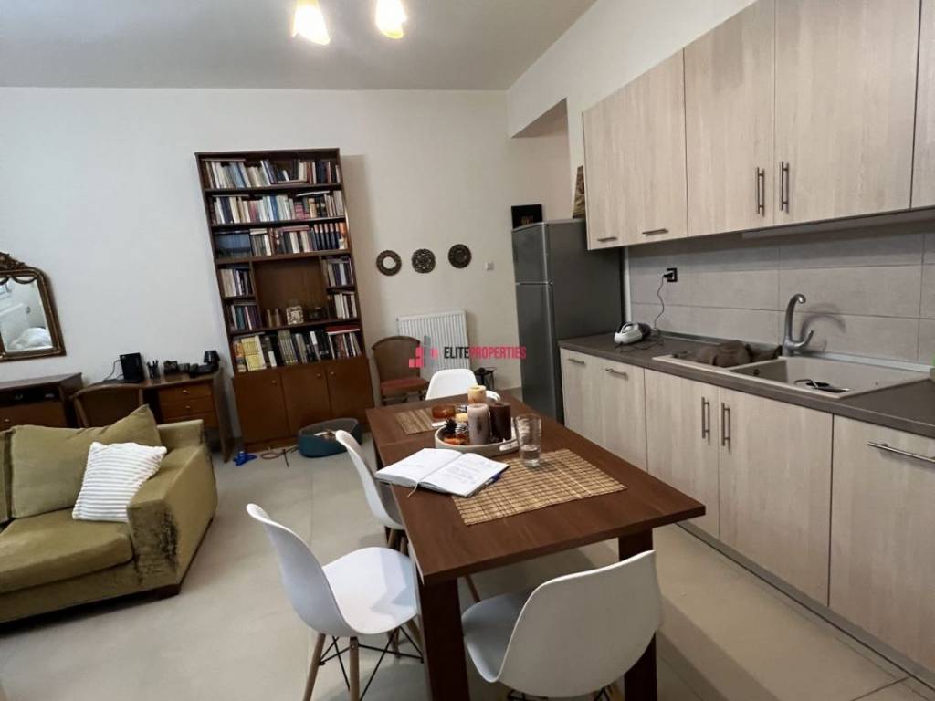 ΣΑΛΟΚΟΥΖΙΝΑ