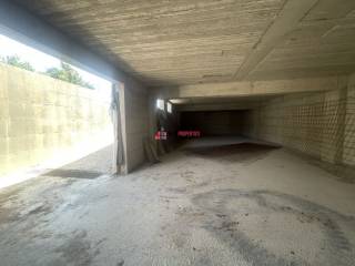 ΥΠΟΓΕΙΟ ΜΕ ΡΑΜΠΑ