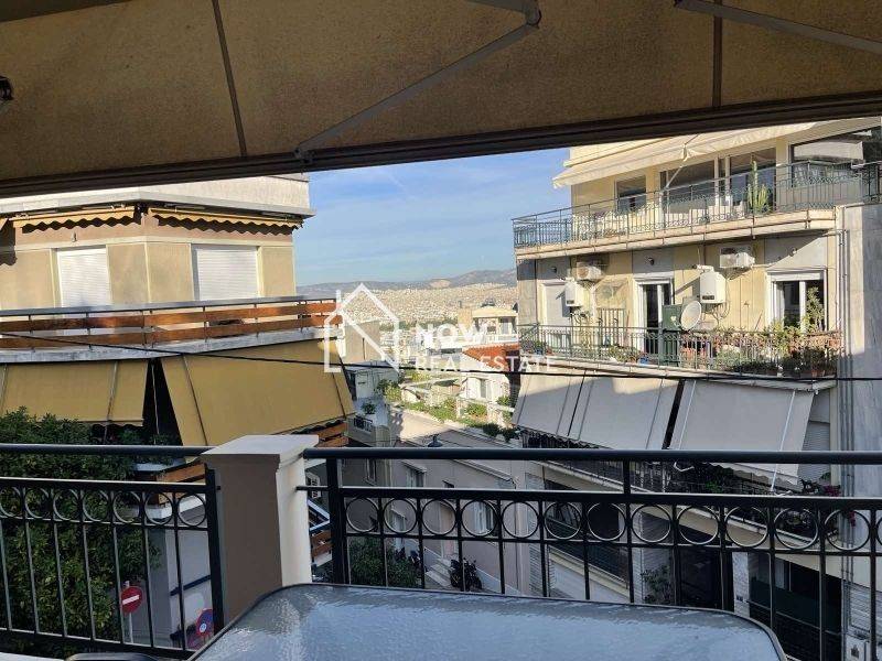 Θέα από μπαλκόνι