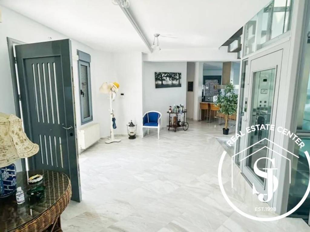 Εσωτερικοι χώροι