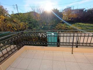 Θέα απο μπαλκόνι