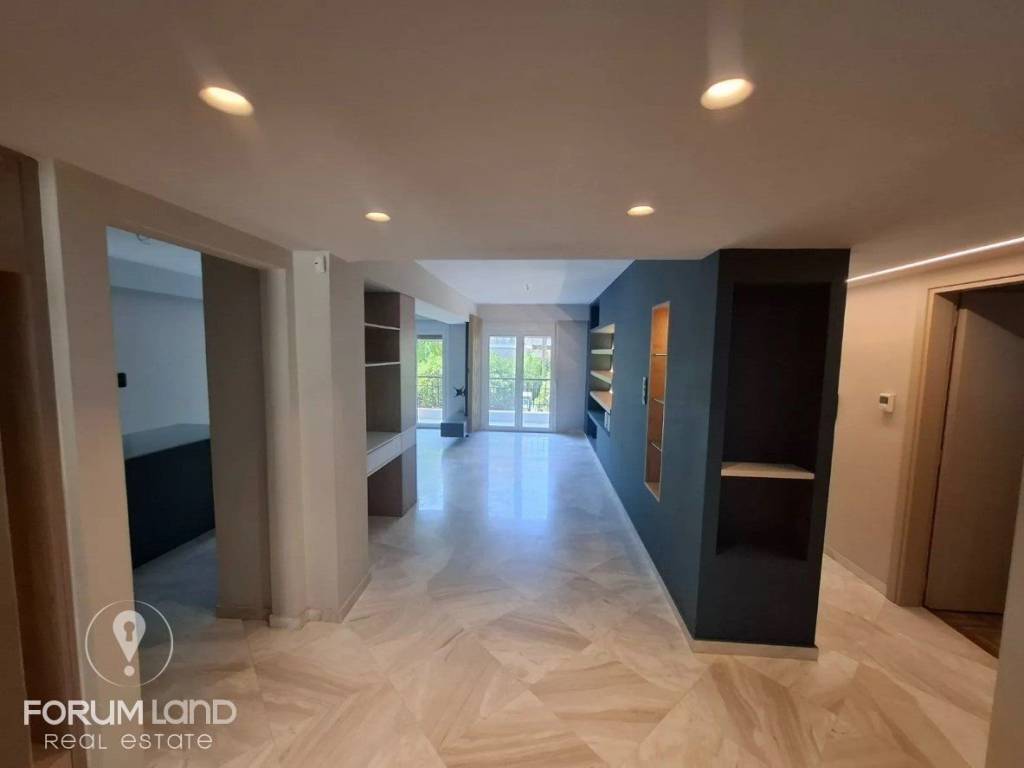 Forumland Real Estate, Σαλοκουζίνα