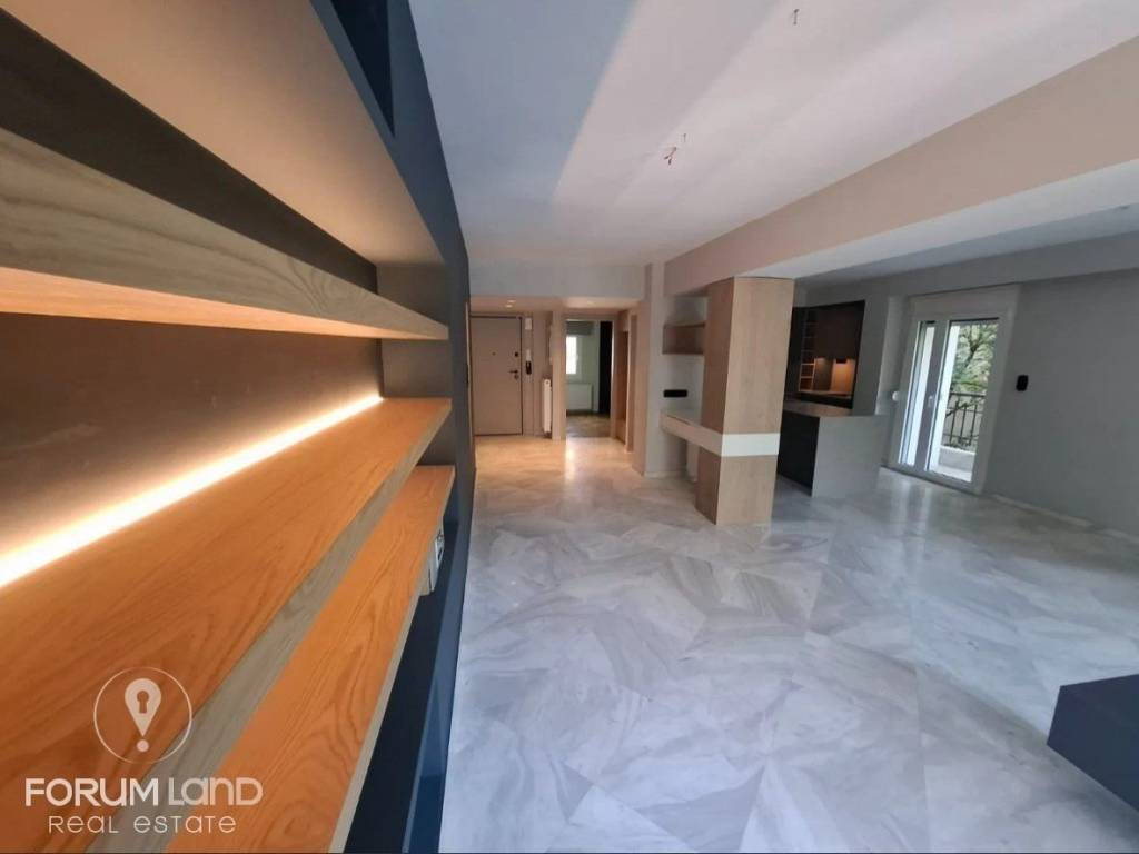 Forumland Real Estate, Σαλοκουζίνα