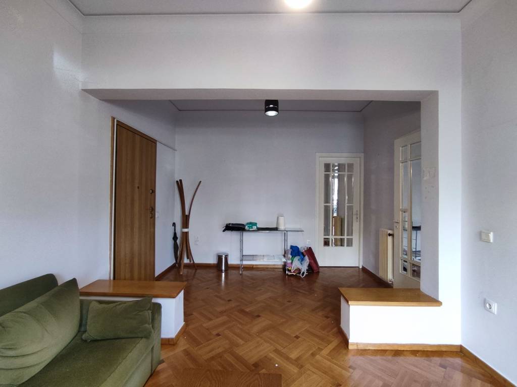 είσοδος - σαλόνι - αναμονή