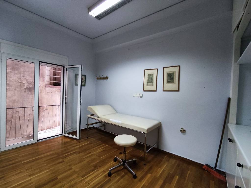 δωμάτιο - γραφείο