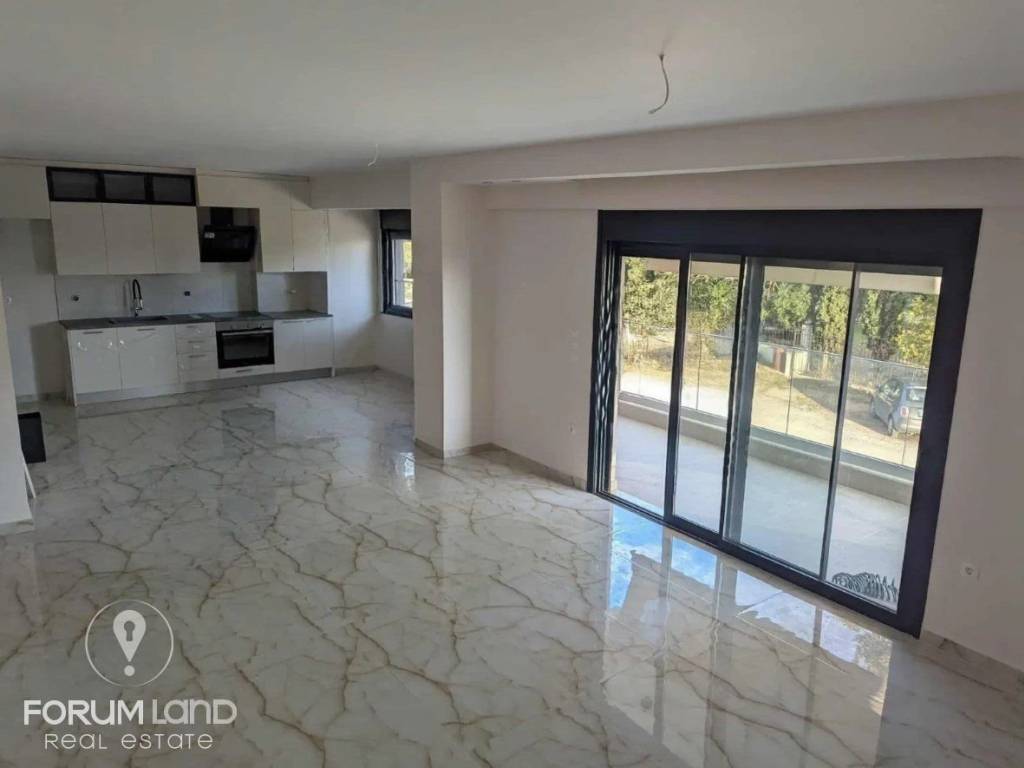 Forumland Real Estate, Σαλοκουζίνα