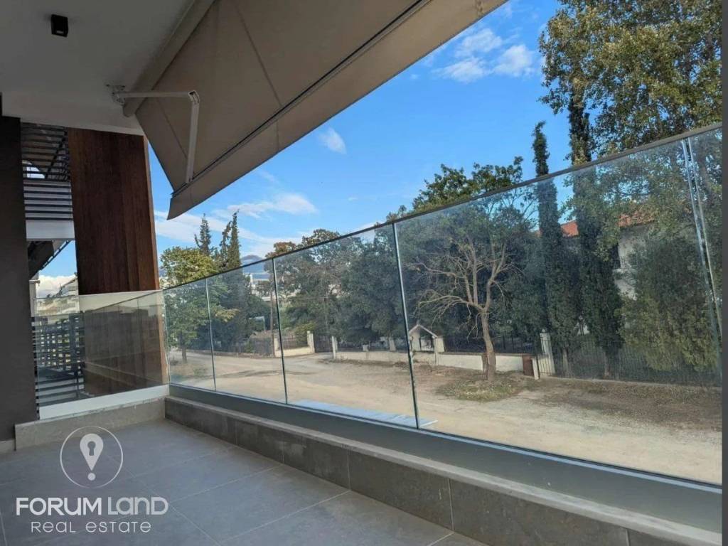 Forumland Real Estate, Βεράντες