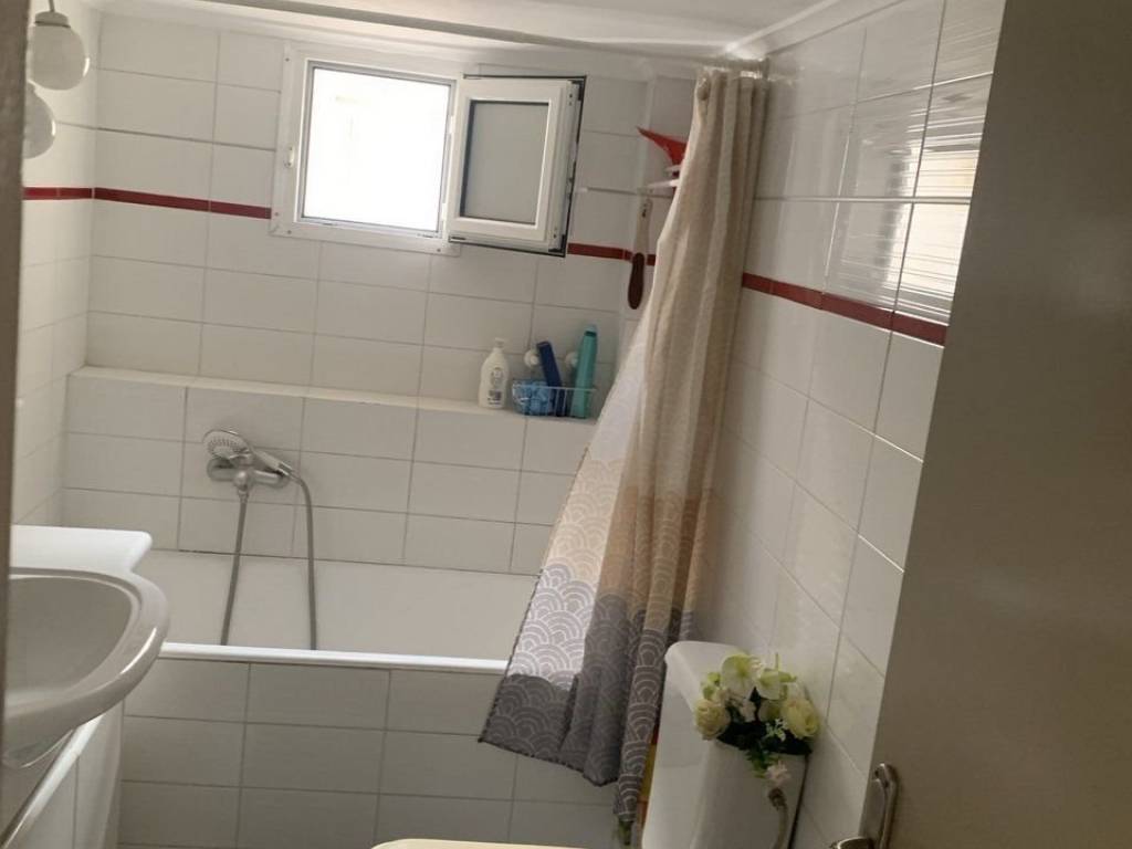 Forumland Real Estate, Μπάνιο με μπανιέρα