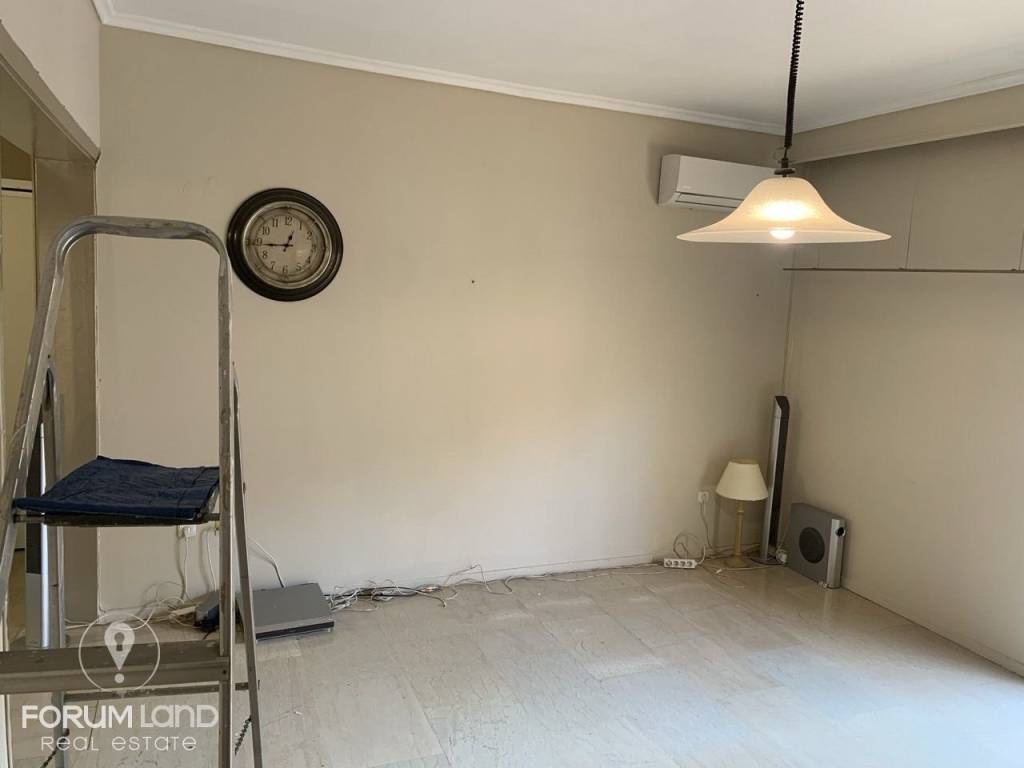 Forumland Real Estate, Καθιστικό