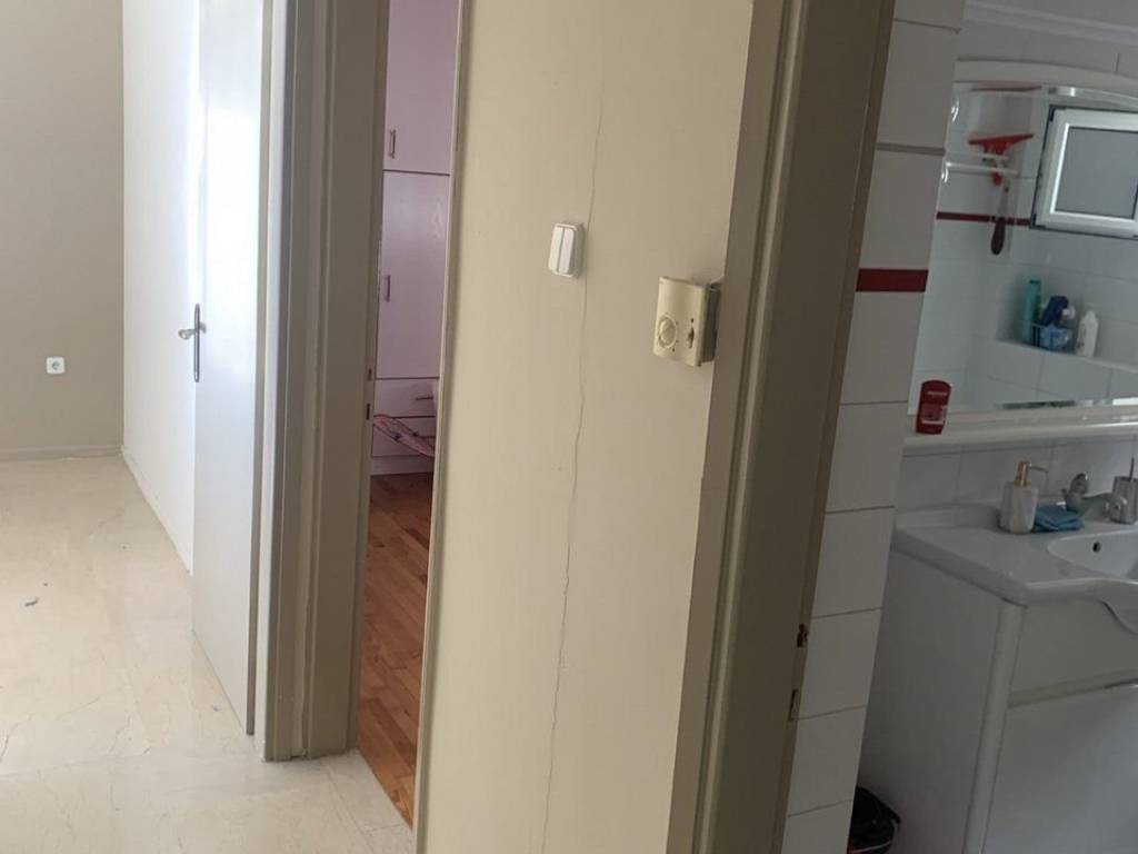 Forumland Real Estate, Διάδρομος