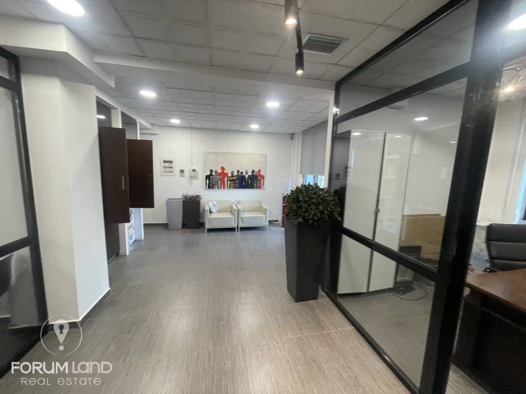 Forumland Real Estate, Εσωτερική όψη