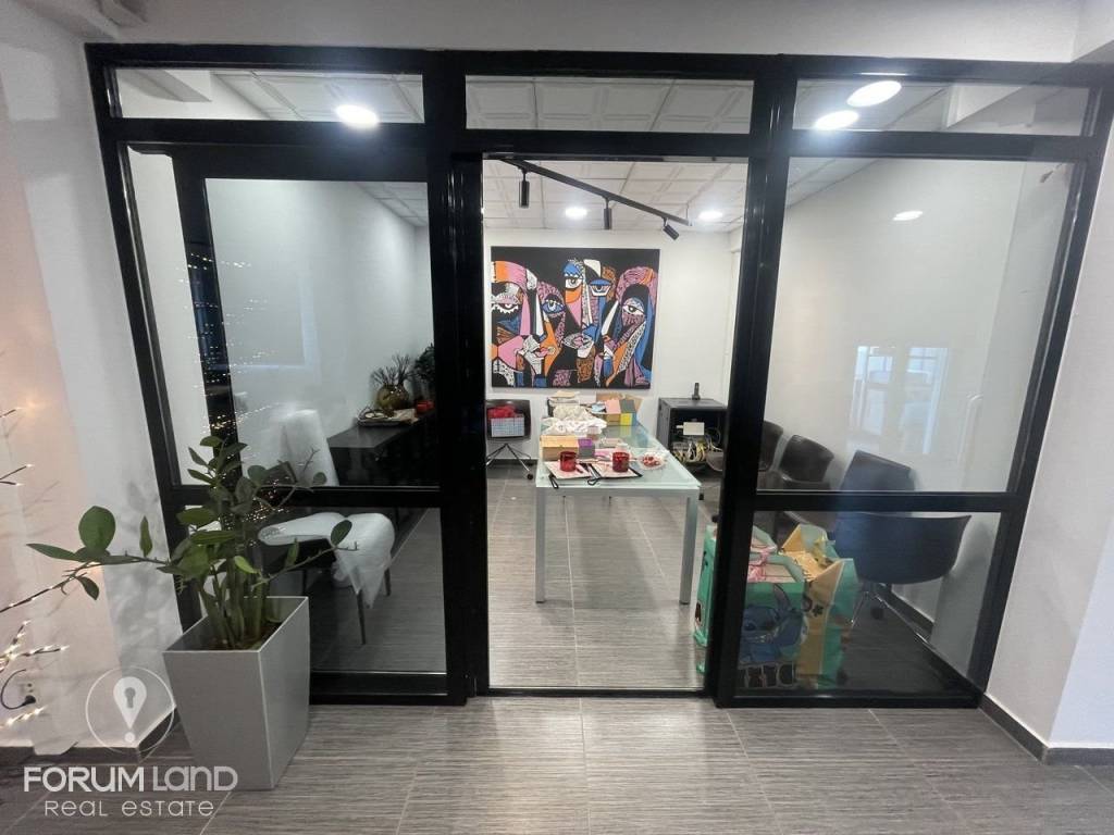 Forumland Real Estate, Εσωτερική όψη