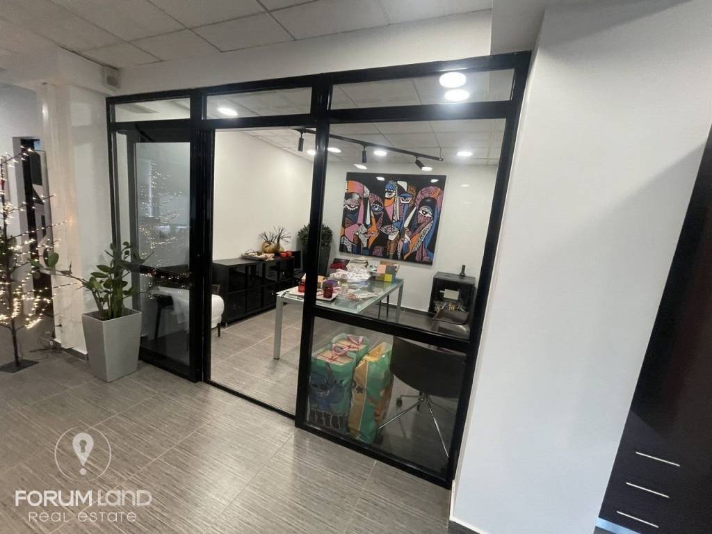 Forumland Real Estate, Εσωτερική όψη