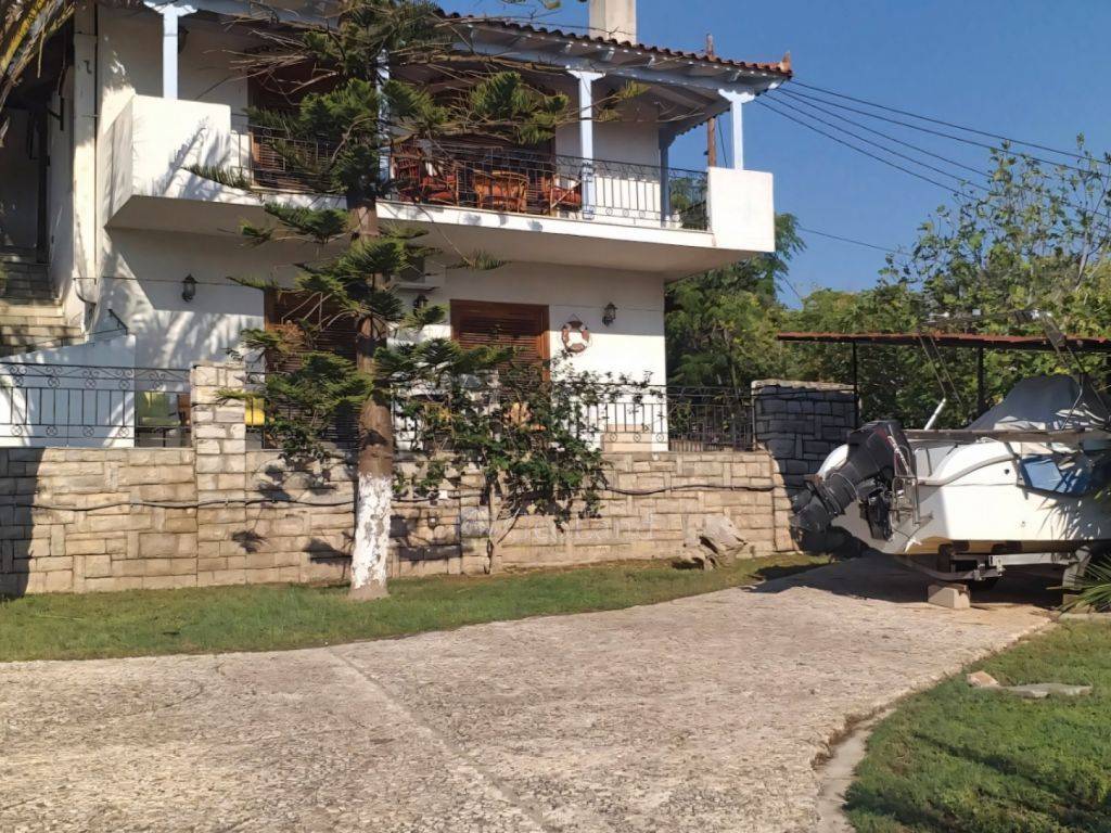 Θέα από μπαλκόνι