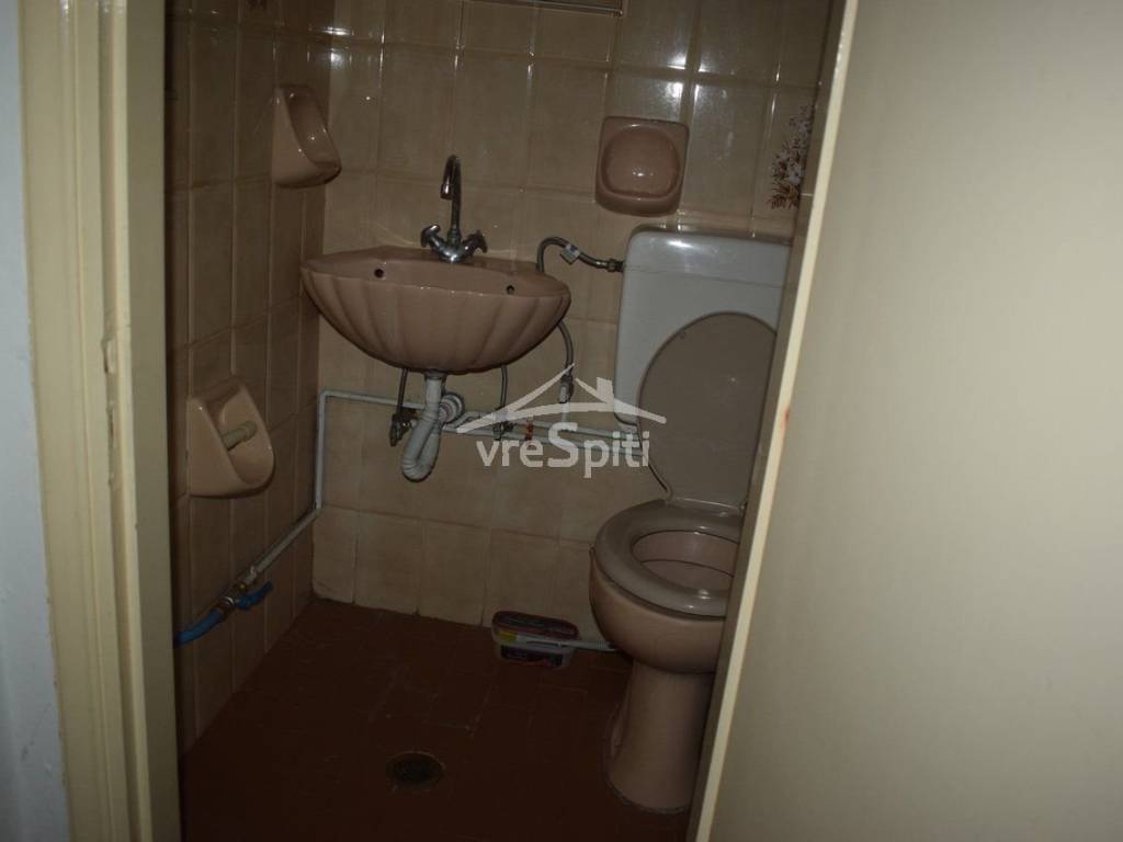 ΑΠΟΨΗ ΛΟΥΤΡΟΥ