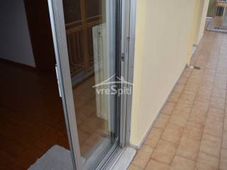 ΕΝΙΑΙΟ ΜΠΑΛΚΟΝΙ ΥΠΝΟΔΩΜΑΤΙΩΝ