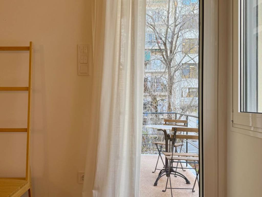 exarcheia_residential_apartment_for_sale