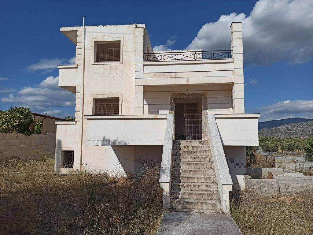 E DYTIKE OPSE TES KATOIKIAS