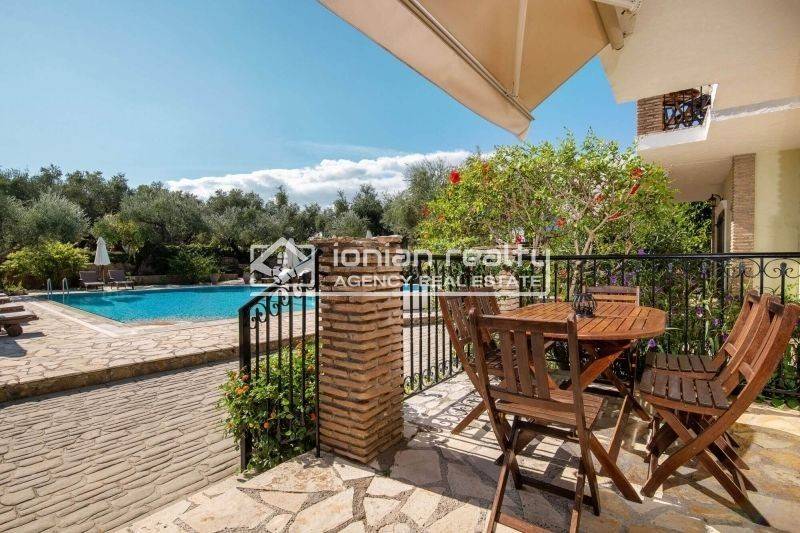 Θέα από μπαλκόνι