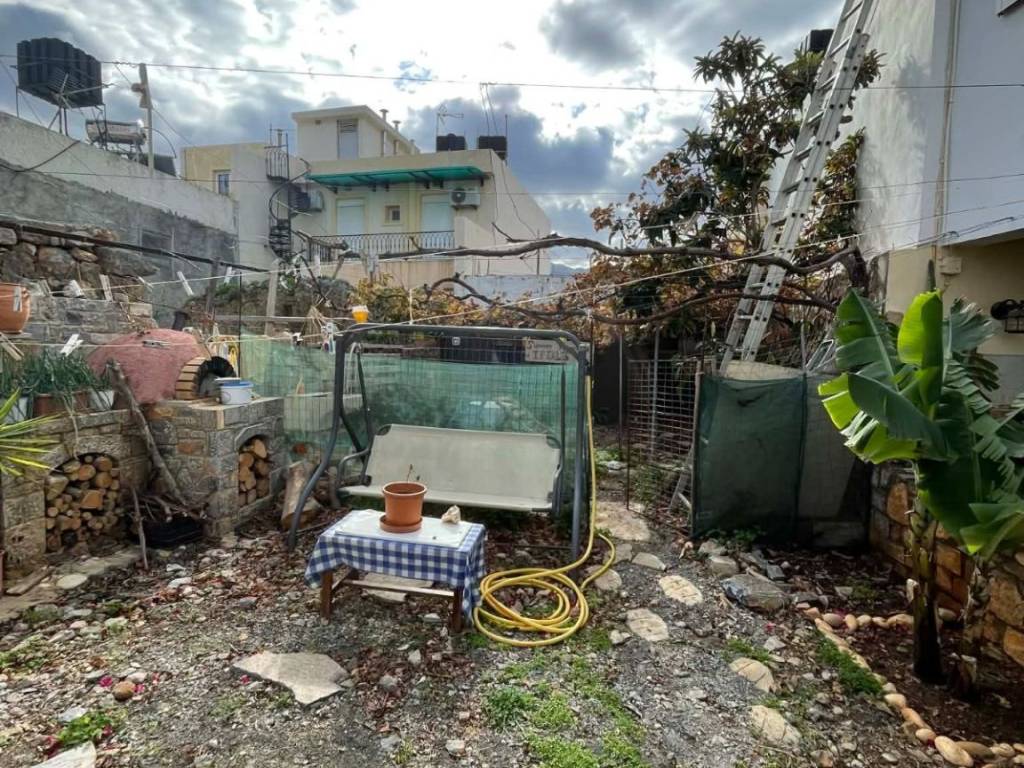 ΟΙΚΟΠΕΔΟ 80 Τ.Μ.