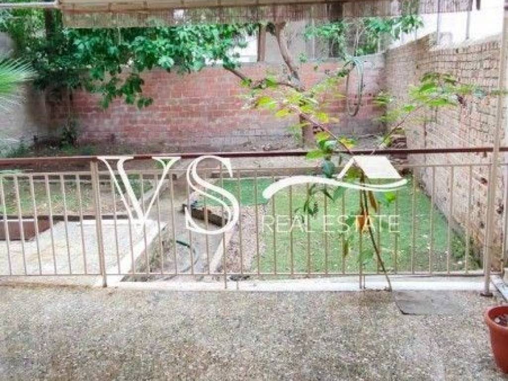 Θέα απο μπαλκόνι