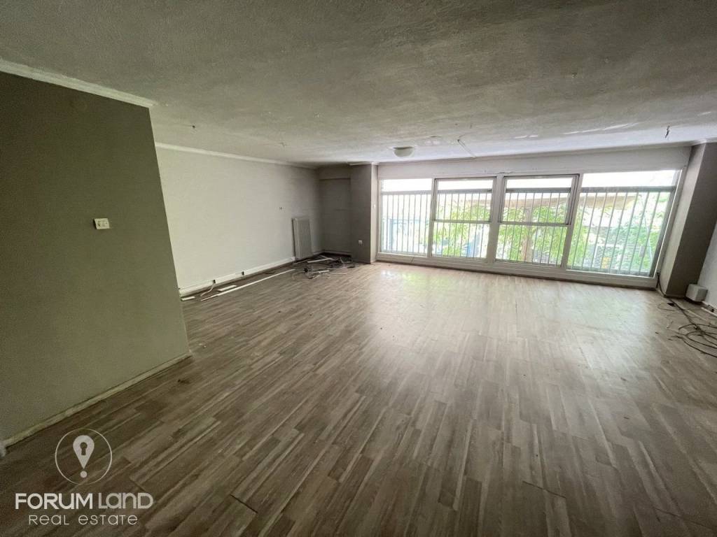 Forumland Real Estate, Patari 185t.m.