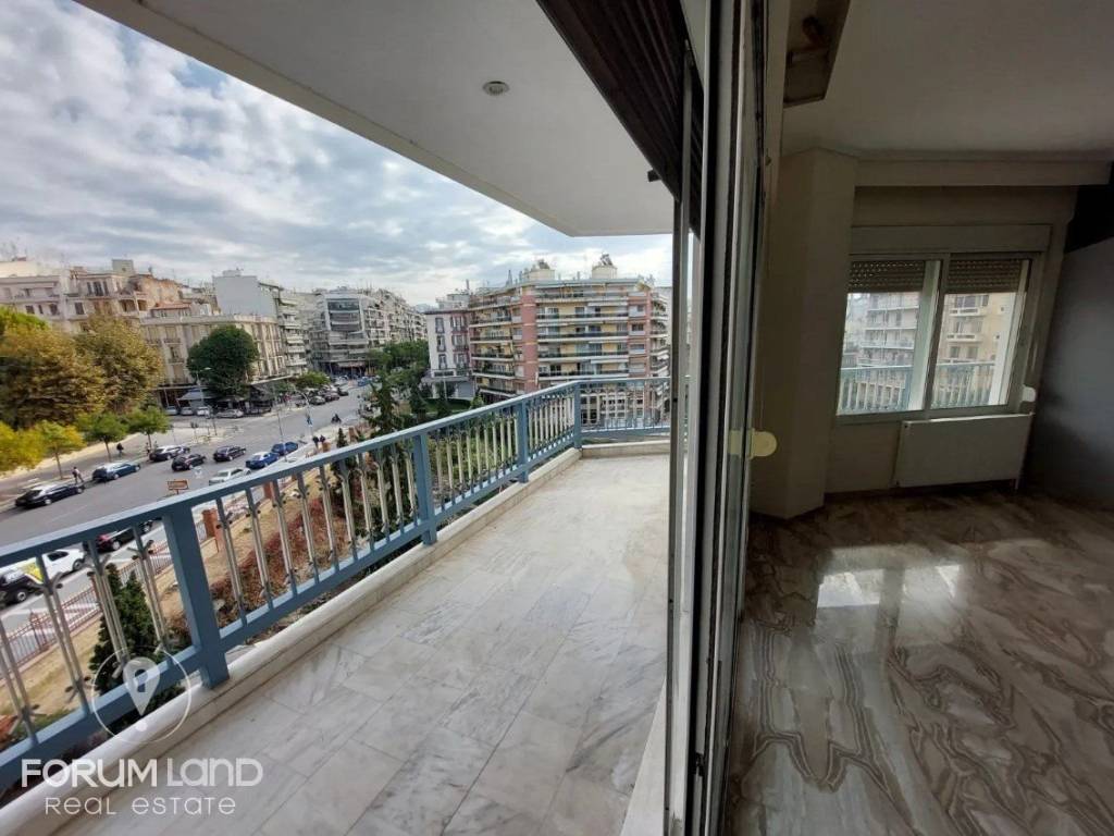 Forumland Real Estate, Θέα ανοιχτωσιά