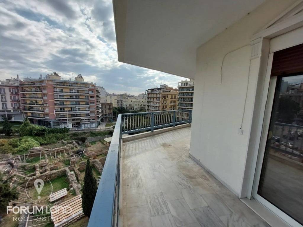 Forumland Real Estate, Βεράντες