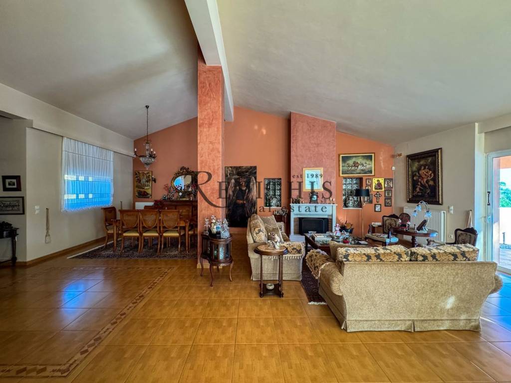 Εσωτερικοι χώροι