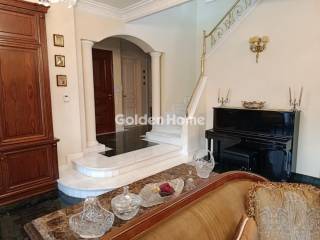 Χολ - Διάδρομος