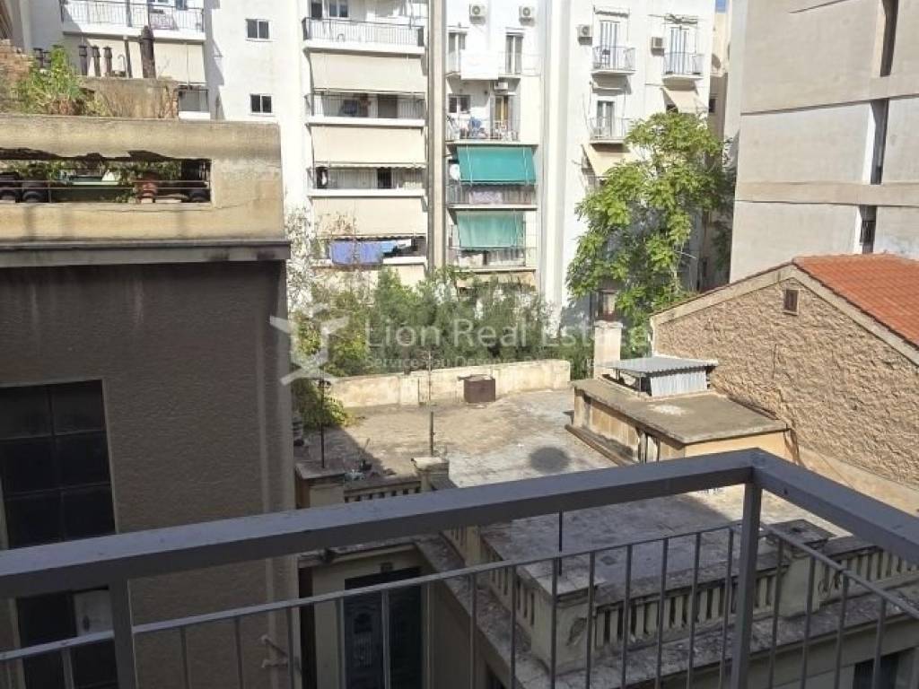 Θέα από μπαλκόνι