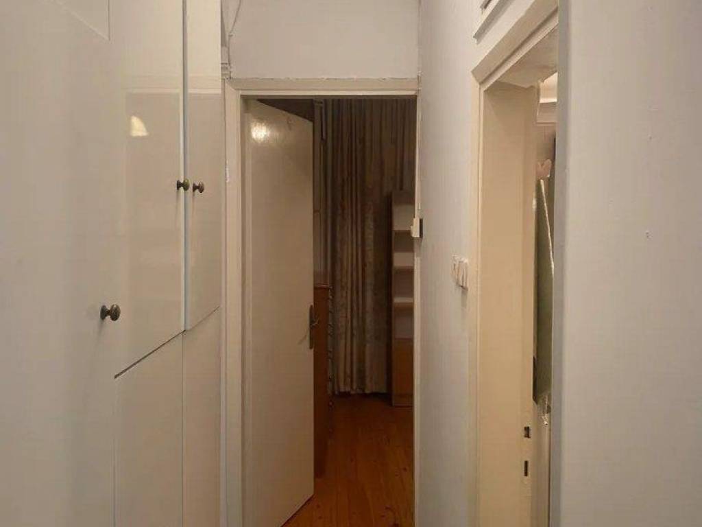 Forumland Real Estate, Διάδρομος