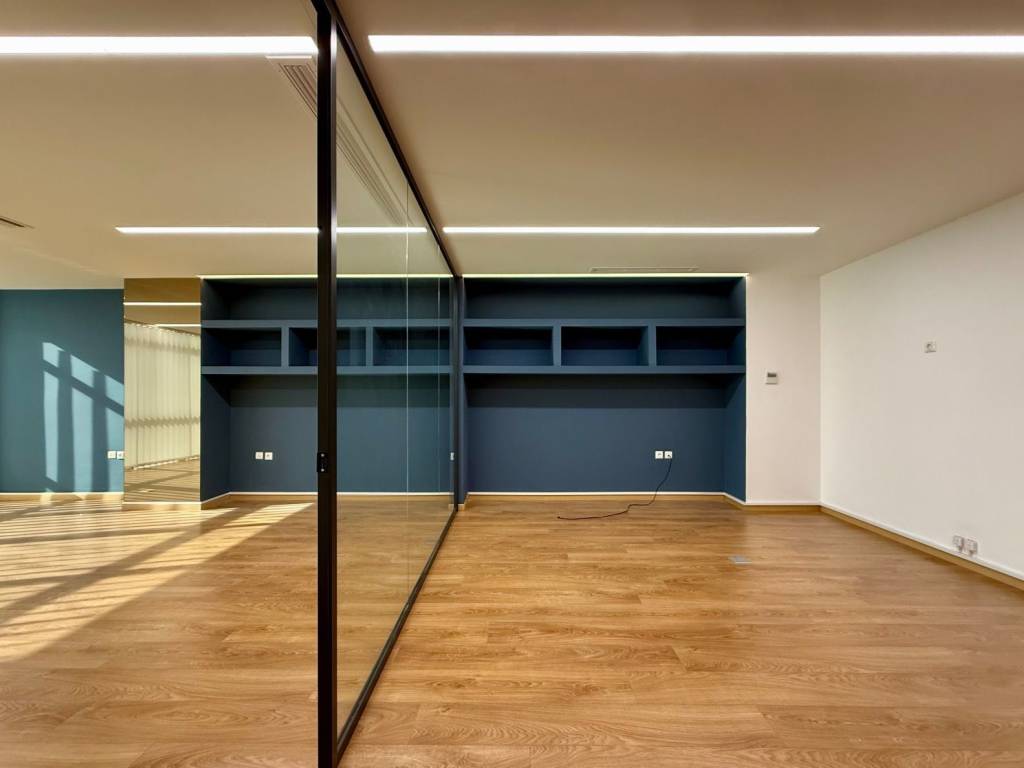 center_commercial_office_for_rent