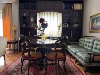 Τραπεζαρία