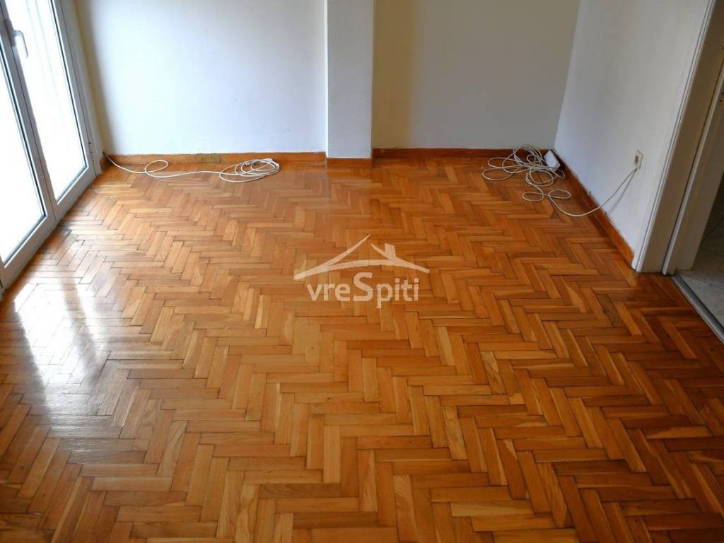 ΣΑΛΟΝΙ - ΚΑΘΙΣΤΙΚΟ