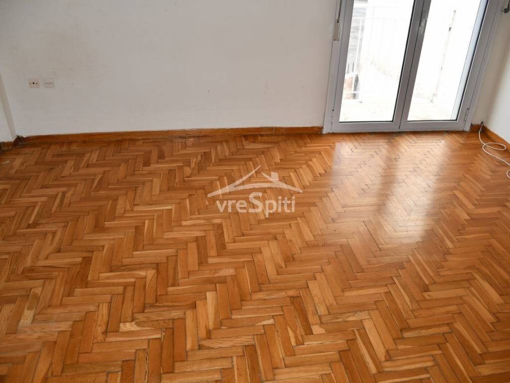 ΣΑΛΟΝΙ - ΚΑΘΙΣΤΙΚΟ