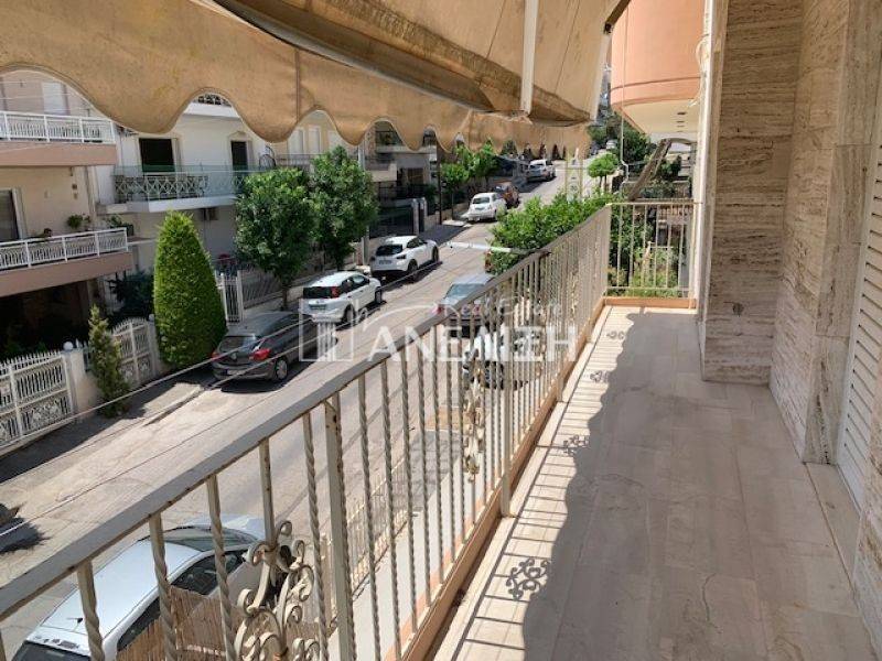 Θέα από μπαλκόνι