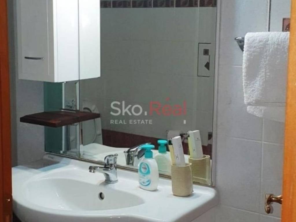 W.C,΄Επιπλο Μπάνιο