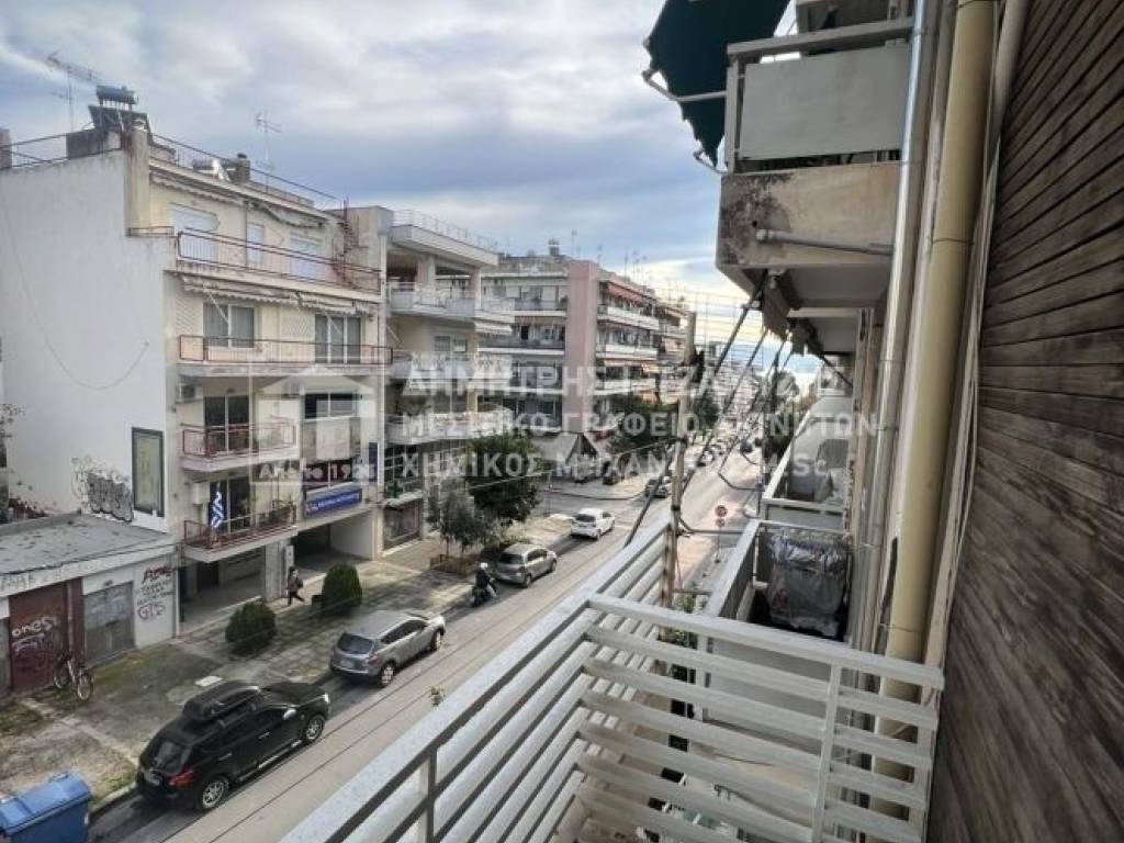 Θέα από μπαλκόνι