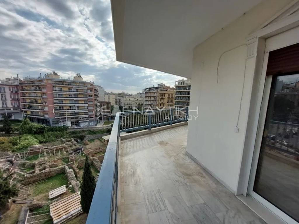 Θέα από μπαλκόνι