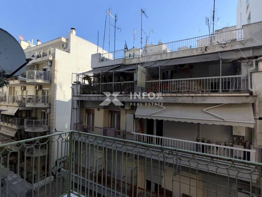 Θέα από μπαλκόνι