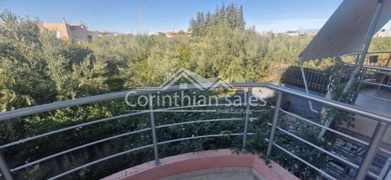 Θέα από μπαλκόνι