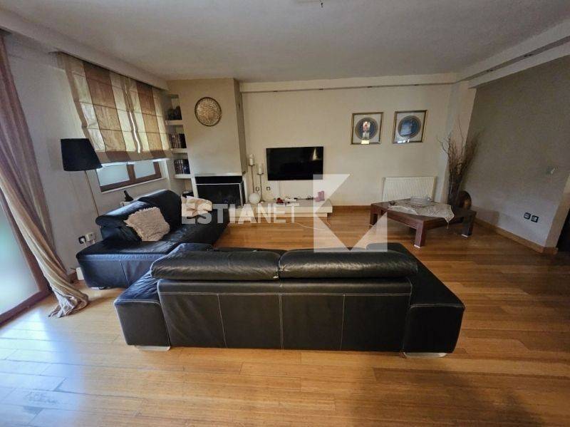 Σαλοκουζίνα